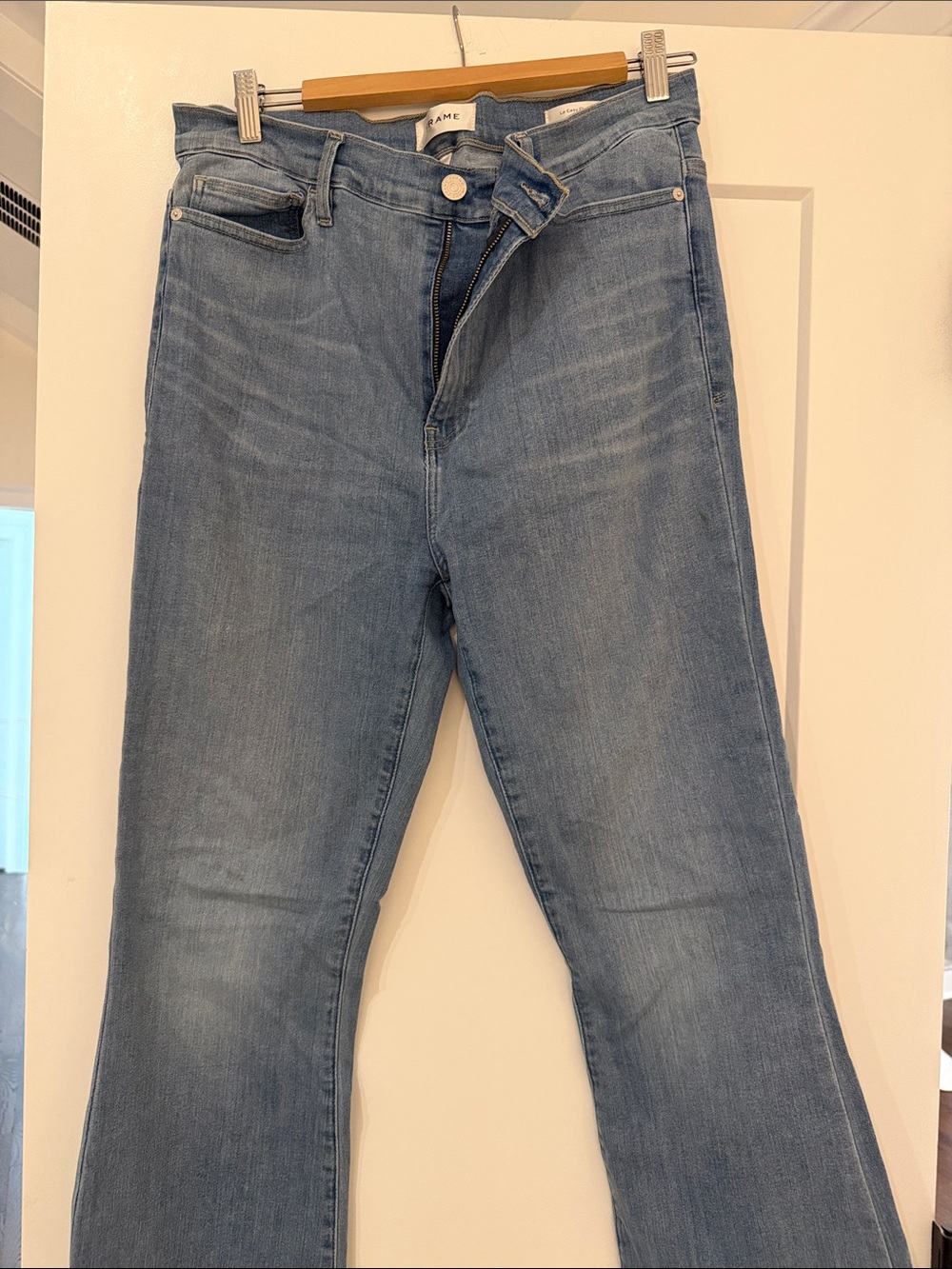Frame Denim le easy flare Light Blue Flare High-Rise Jeans